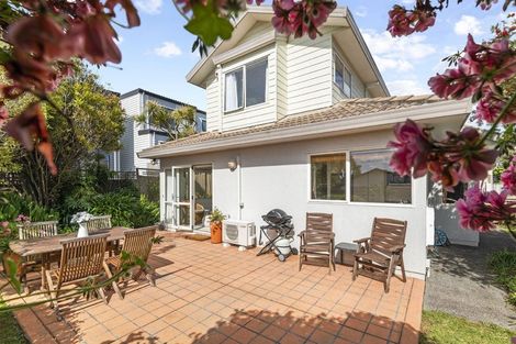 Photo of property in 1/46 Blakeborough Drive, Forrest Hill, Auckland, 0620