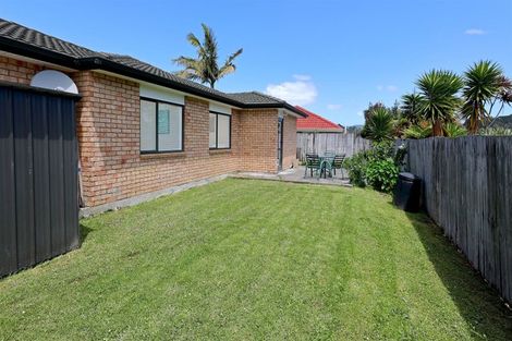 Photo of property in 14 Chesterton Terrace, Henderson, Auckland, 0612