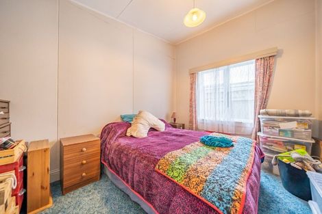 Photo of property in 15 Luxford Street, Berhampore, Wellington, 6023