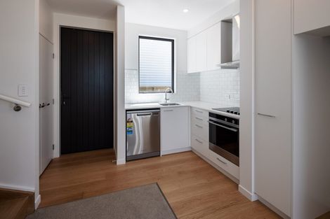 Photo of property in 4/52 High Street, Island Bay, Wellington, 6023