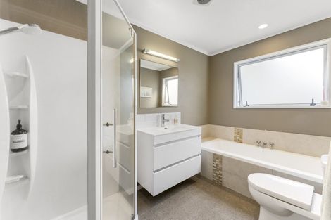 Photo of property in 248 Oceanbeach Road, Mount Maunganui, 3116