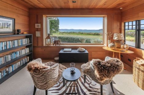 Photo of property in 7 Marine Parade, Seatoun, Wellington, 6022