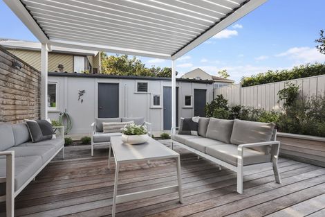 Photo of property in 14 King Edward Parade, Devonport, Auckland, 0624