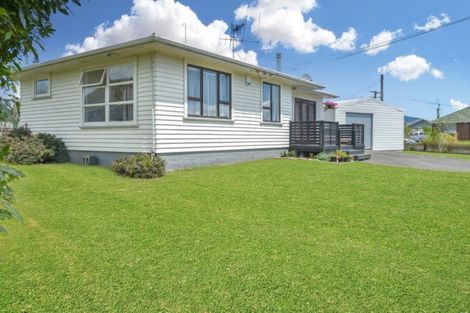 Photo of property in 14 Totara Street, Otaki, 5512