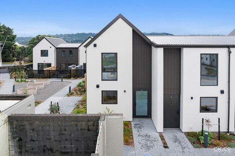 Photo of property in 130 Cambridge Terrace, Fairfield, Lower Hutt, 5011