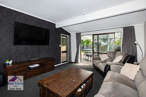Photo of property in 11 Clark Street, Hikurangi, 0114