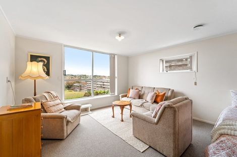 Photo of property in 10 Fairway Avenue, Red Beach, 0932