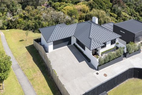 Photo of property in 63a Evelyn Road, Cockle Bay, Auckland, 2014