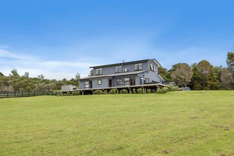 Photo of property in 525 Valley Road, Kaiwaka, 0573