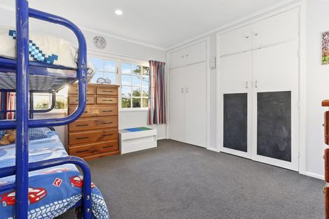 Photo of property in 792 West Coast Road, Oratia, Auckland, 0604