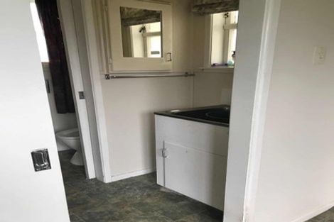 Photo of property in 58 Glendale Road, Glen Eden, Auckland, 0602