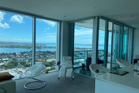 Photo of property in Sentinel Apartments, 2104/3 Northcroft Street, Takapuna, Auckland, 0622