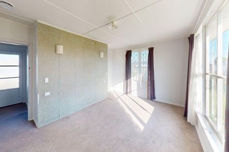 Photo of property in 33 Holland Crescent, Bulls, 4818