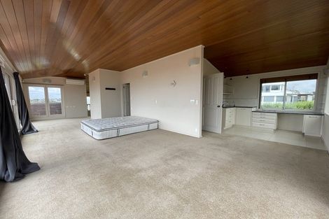 Photo of property in 156 Clovelly Road, Bucklands Beach, Auckland, 2012