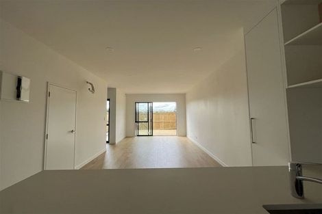 Photo of property in 11 Kaha Road, Takanini, 2110