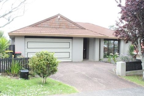 Photo of property in 41 Sunnyview Avenue, Shelly Park, Auckland, 2014
