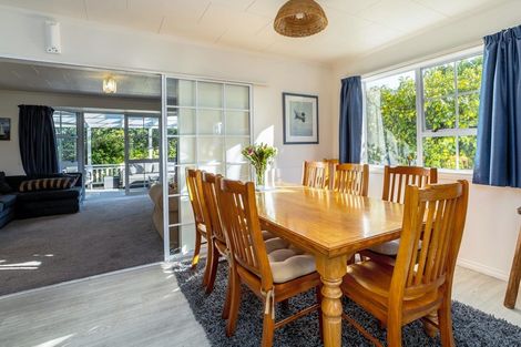 Photo of property in 13 Strasbourge Street, Martinborough, 5711