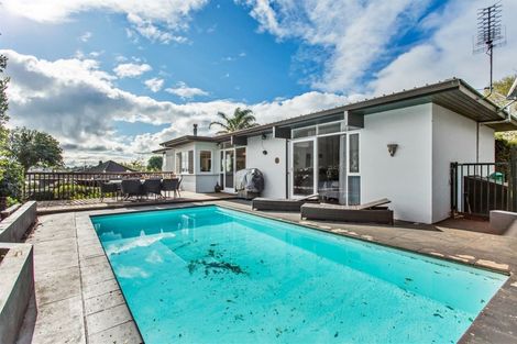 Photo of property in 109 Waller Avenue, Bucklands Beach, Auckland, 2012