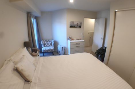 Photo of property in 1/206 Manuka Road, Bayview, Auckland, 0629