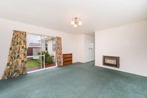 Photo of property in 43 Acacia Street, Kelvin Grove, Palmerston North, 4414