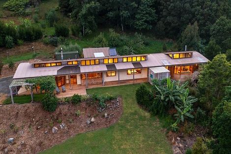 Photo of property in 81 Omaha Valley Road, Big Omaha, 0985