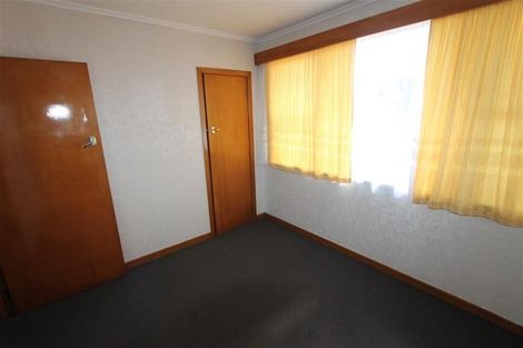 Photo of property in 12 Mawney Road, Henderson, Auckland, 0610