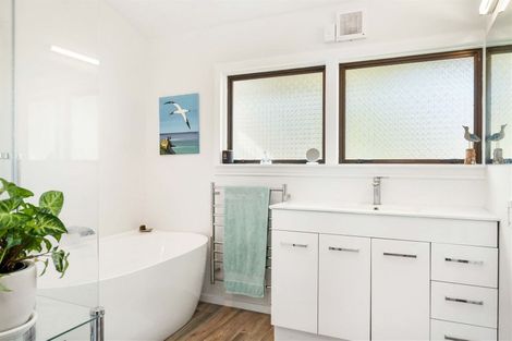 Photo of property in 24 Kereru Street, Maunu, Whangarei, 0110