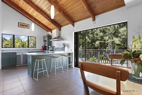 Photo of property in 12 Rimu Road, Oratia, Auckland, 0604