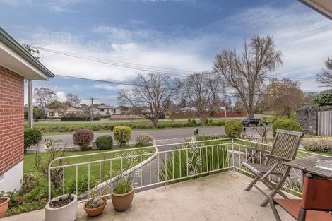 Photo of property in 231 Fifield Terrace, Opawa, Christchurch, 8023