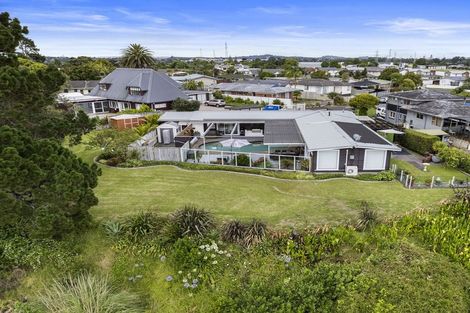 Photo of property in 9 Susanne Place, Pakuranga, Auckland, 2010