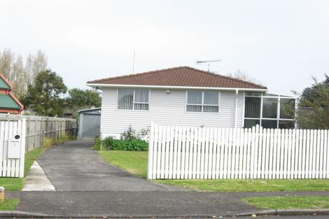 Photo of property in 7 Mandarin Place, Half Moon Bay, Auckland, 2012