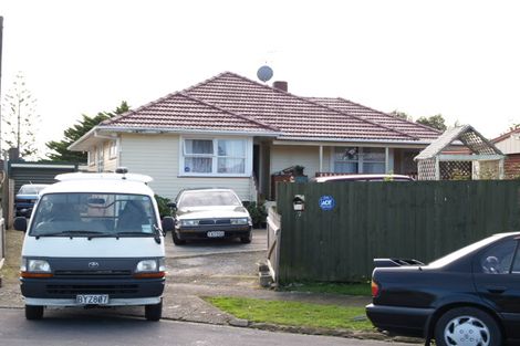 Photo of property in 2 Woburn Street, Mangere East, Auckland, 2024