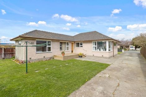 Photo of property in 22 Skerten Avenue, Hornby, Christchurch, 8042