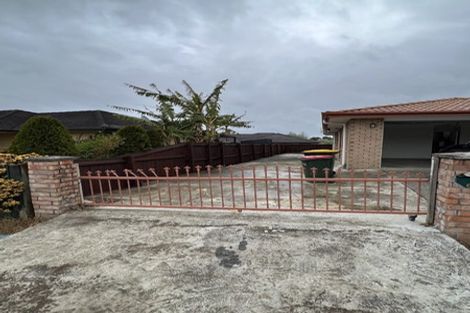 Photo of property in 67 Glenveagh Park Drive, Weymouth, Auckland, 2103