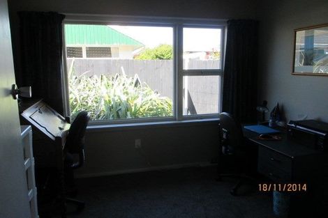 Photo of property in 33 Raxworthy Street, Ilam, Christchurch, 8041