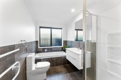 Photo of property in 18 Tomairangi Crescent, Pukekohe, 2120