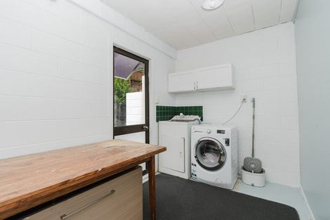 Photo of property in 6 Exeter Street, Glenview, Hamilton, 3206