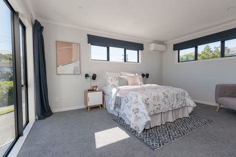 Photo of property in 46 Domett Street, Newlands, Wellington, 6037