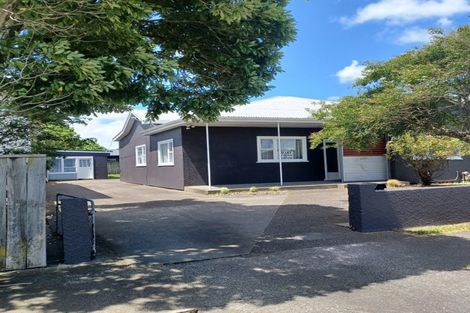 Photo of property in 19 Hereford Street, West End, Palmerston North, 4410