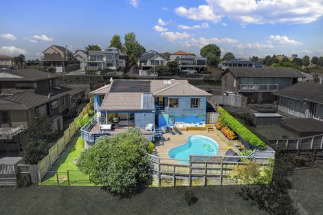 Photo of property in 37 Pigeon Mountain Road, Half Moon Bay, Auckland, 2012