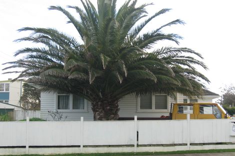 Photo of property in 35 Driver Crescent, Cannons Creek, Porirua, 5024