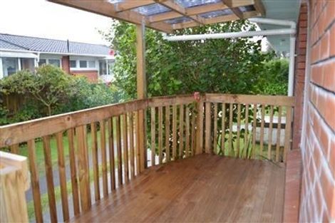 Photo of property in 4/6 Hart Road, Hauraki, Auckland, 0622