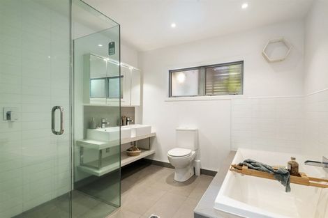 Photo of property in 49 Maritime Terrace, Birkenhead, Auckland, 0626