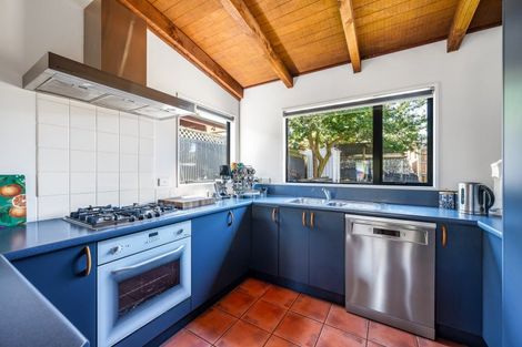 Photo of property in 42 Rata Street, Wanaka, 9305