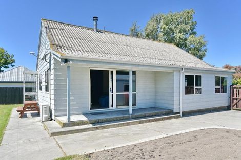 Photo of property in 8 Thorne Place, Rangiora, 7400