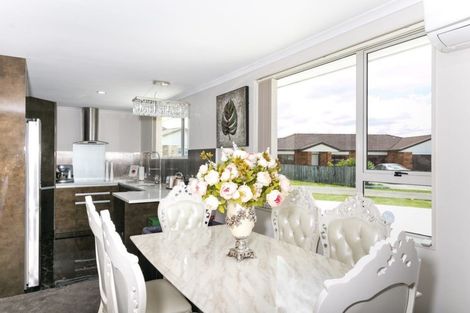 Photo of property in 11 Chayward Place, Mangere, Auckland, 2022