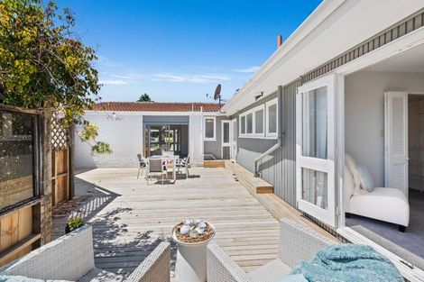 Photo of property in 5 Culver Terrace, Howick, Auckland, 2014