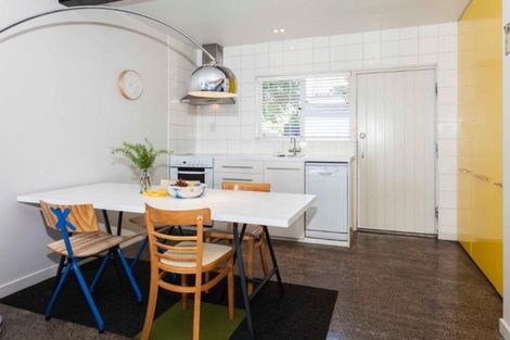 Photo of property in 4/23 Holly Road, St Albans, Christchurch, 8014