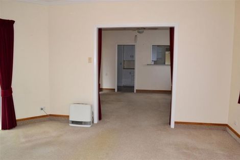 Photo of property in 17 Carlisle Street, Levin, 5510