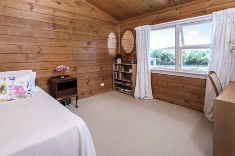 Photo of property in 19 Lynton Road, Bucklands Beach, Auckland, 2012